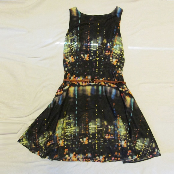 Modcloth Dresses & Skirts - Fervour City Lights Printed Romantic Dress